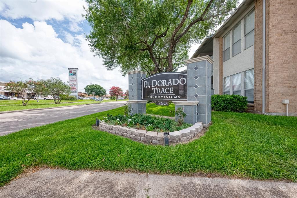 View Webster, TX 77598 condo