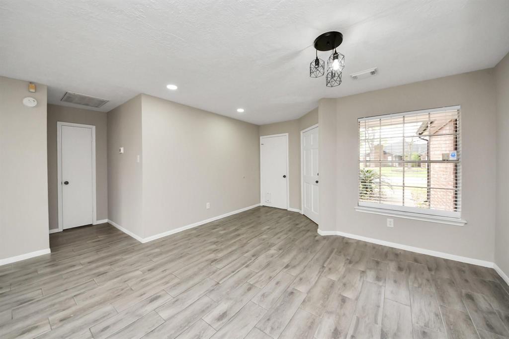 4915 Pecan Grove Dr Dr, Pearland, Texas image 4