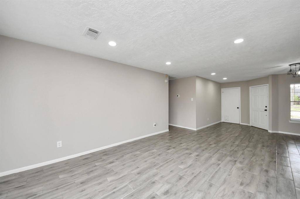 4915 Pecan Grove Dr Dr, Pearland, Texas image 8