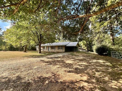 A home in Crockett