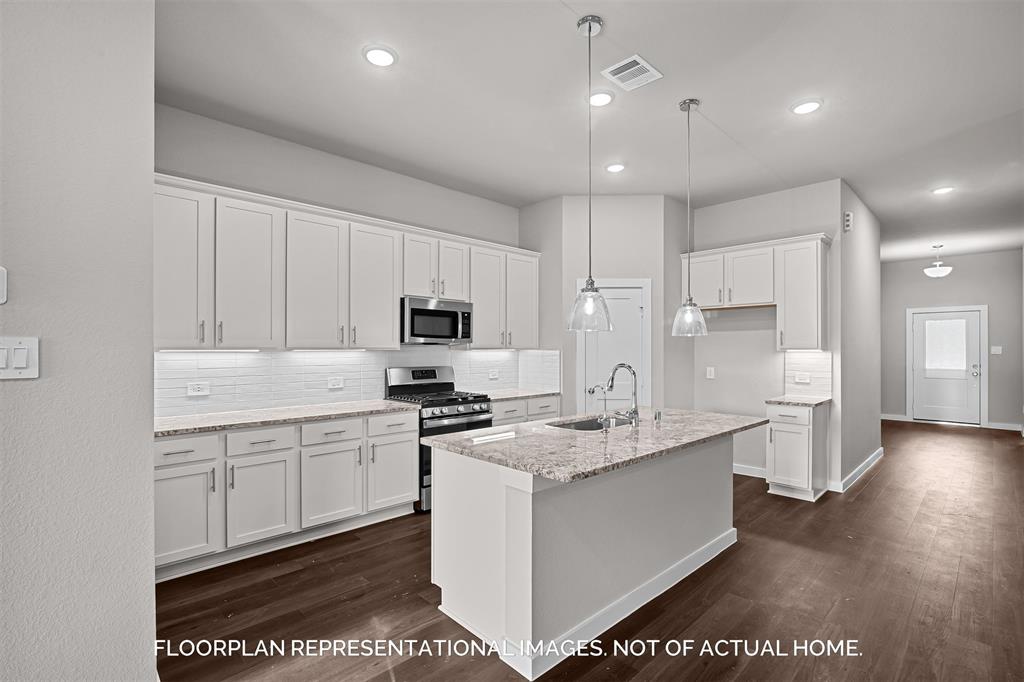 261 Mountain Knolls Lane, Willis, Texas image 3