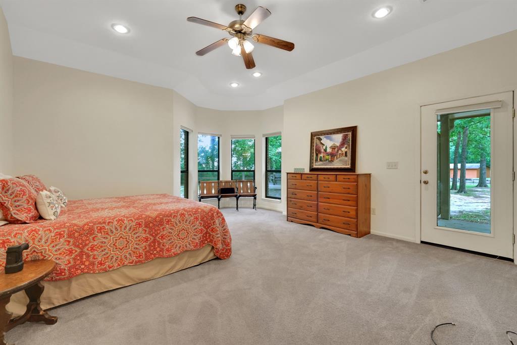 210 Harbor Run Drive, Coldspring, Texas image 23