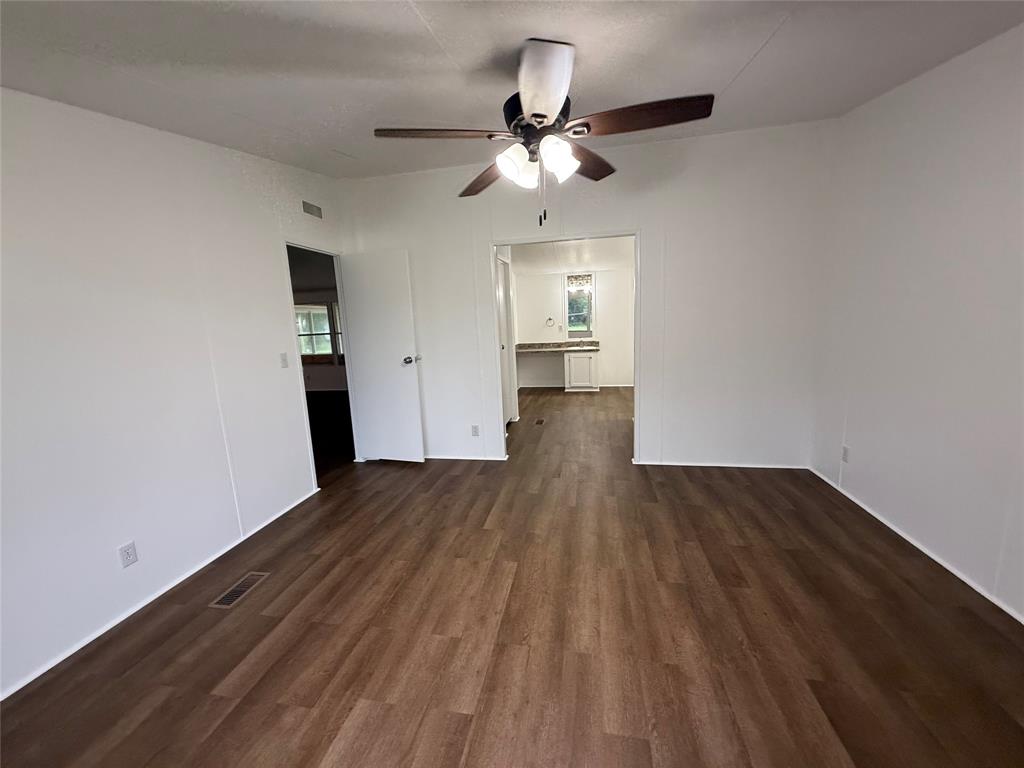 5482 Rabun Road, Navasota, Texas image 11
