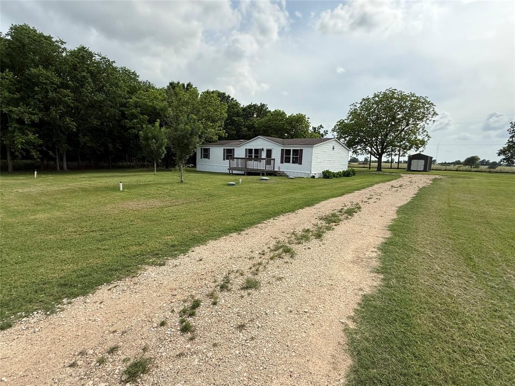 5482 Rabun Road, Navasota, Texas image 1
