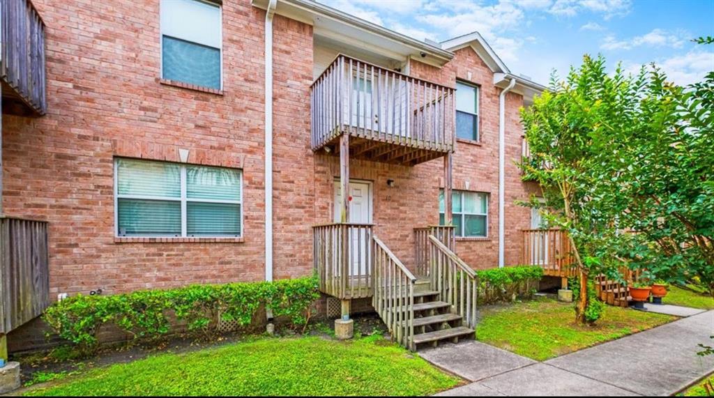 11905 Algonquin Drive #10, Houston, Texas image 3