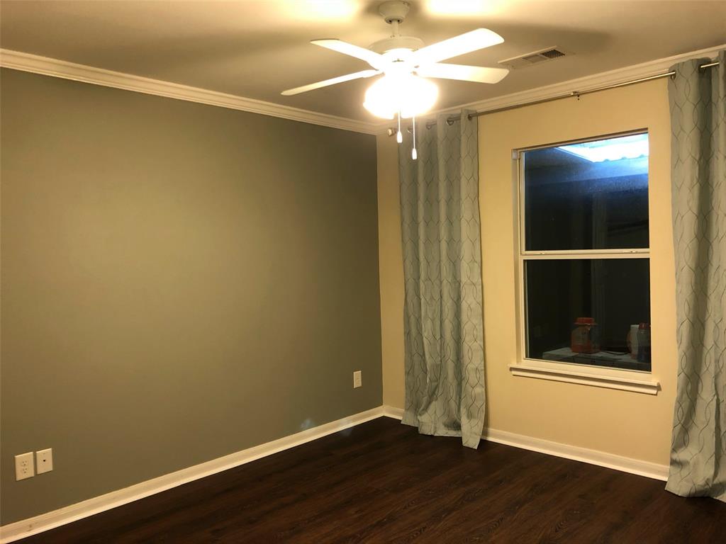 11905 Algonquin Drive #10, Houston, Texas image 6