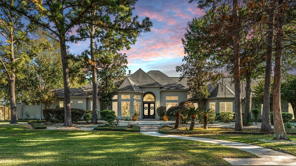 51 Wincrest Falls Drive