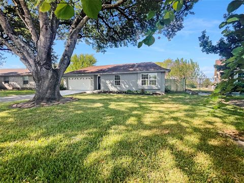 Single Family Residence in Baytown TX 5106 Pepper Mill Street.jpg