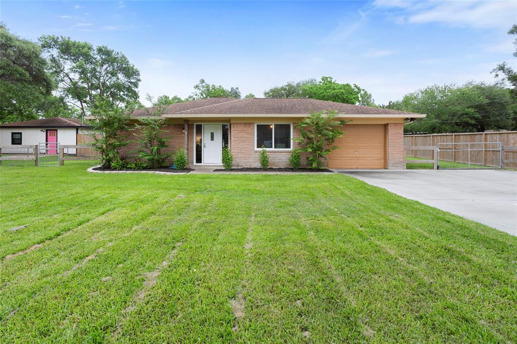 12415 32nd Street, Santa Fe, Texas image 3