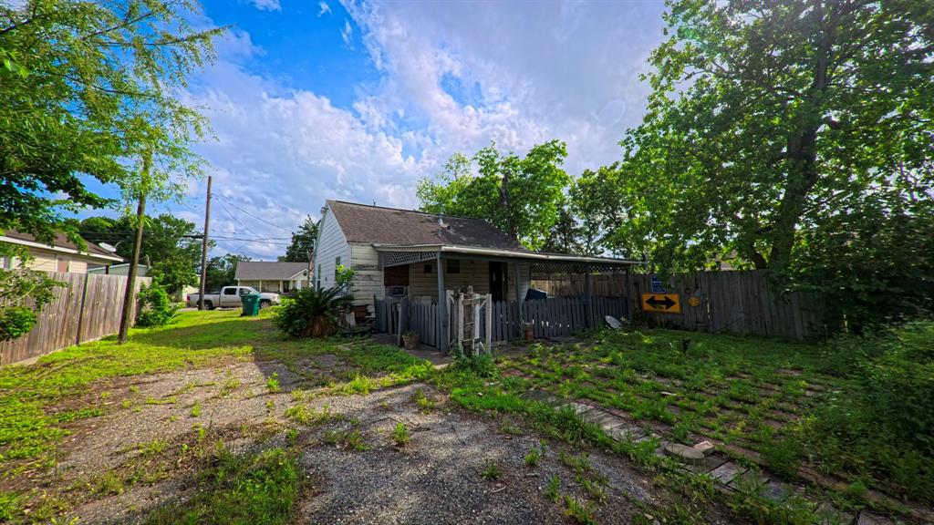 916 Lakin Avenue, Pasadena, Texas image 13