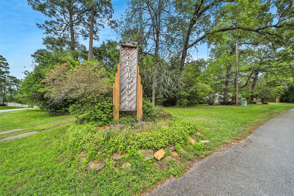 2403 Northshore Drive, Kingwood, Texas image 3