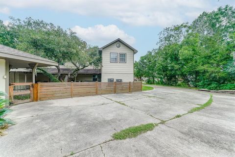 A home in Dickinson