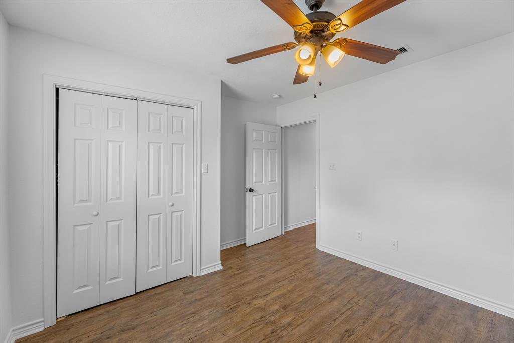 127 Lakewood Drive, Clute, Texas image 29