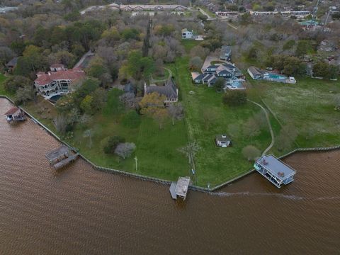 A home in Seabrook