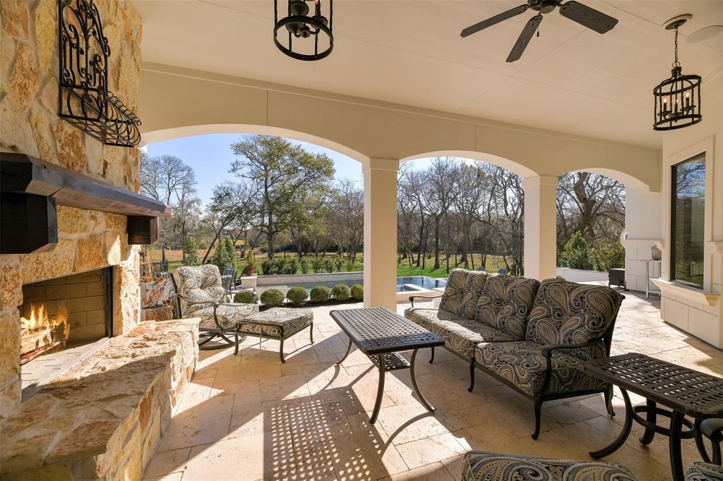 513 Hunters Lane, Friendswood, Texas image 39