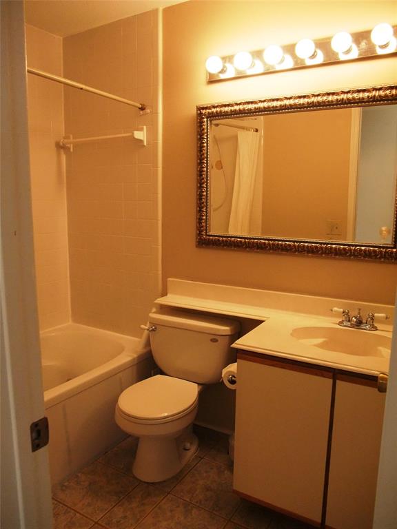 2930 Grants Lake Boulevard #1902, Sugar Land, Texas image 24