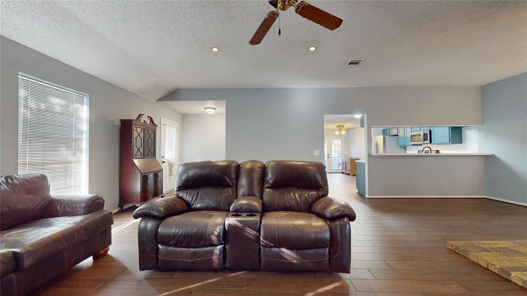 9310 Palm Shores Drive, Spring, Texas image 4
