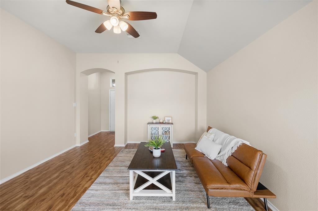 5225 Sagewood Drive