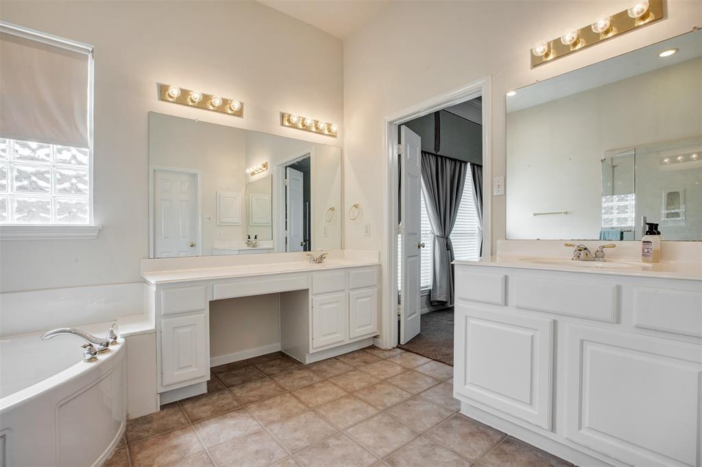 3231 Amber Holly Court, Kingwood, Texas image 17