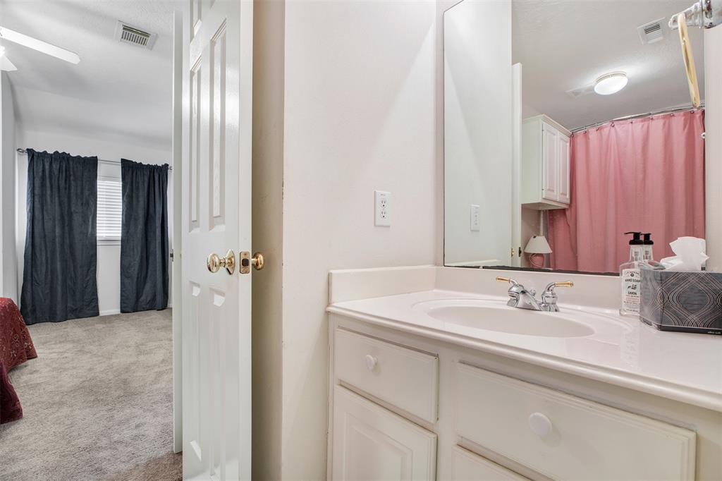 3231 Amber Holly Court, Kingwood, Texas image 19