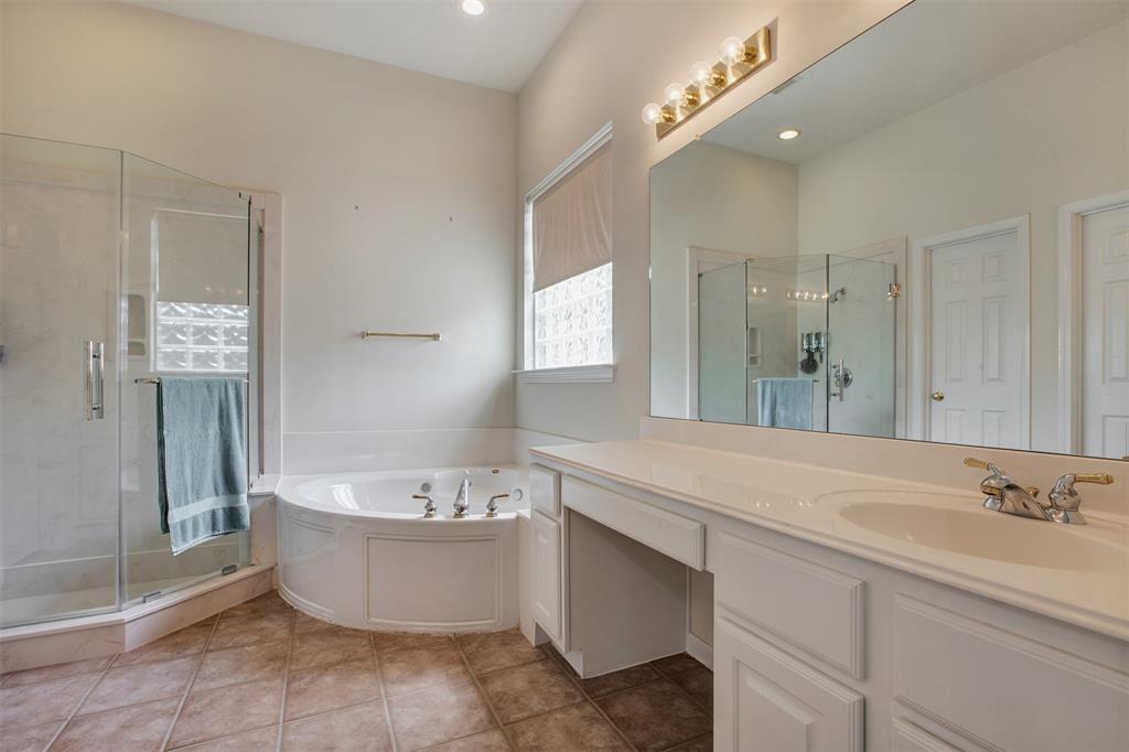 3231 Amber Holly Court, Kingwood, Texas image 16
