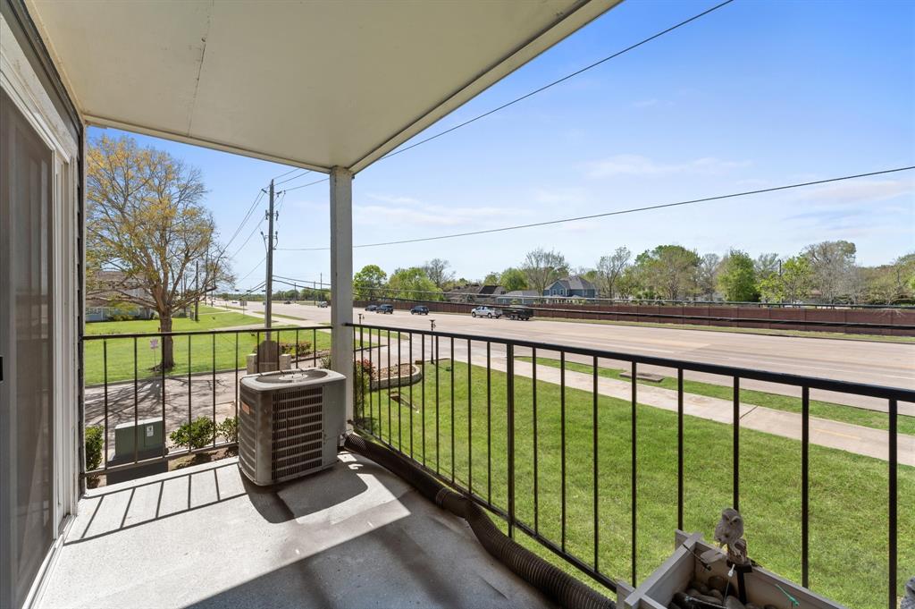 18519 Egret Bay Boulevard #1409, Webster, Texas image 14