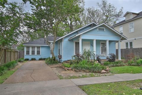 Photo of 1010 Louise Street, Houston, TX 77009 (MLS # 35146560)
