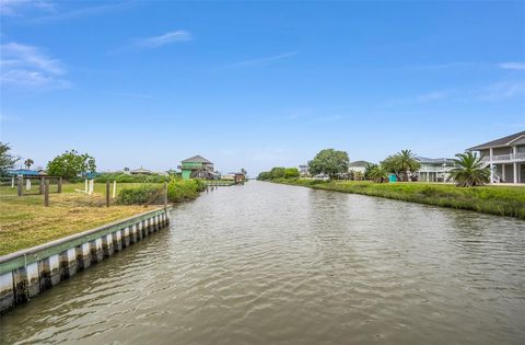 A home in Crystal Beach