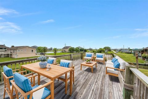 A home in Crystal Beach