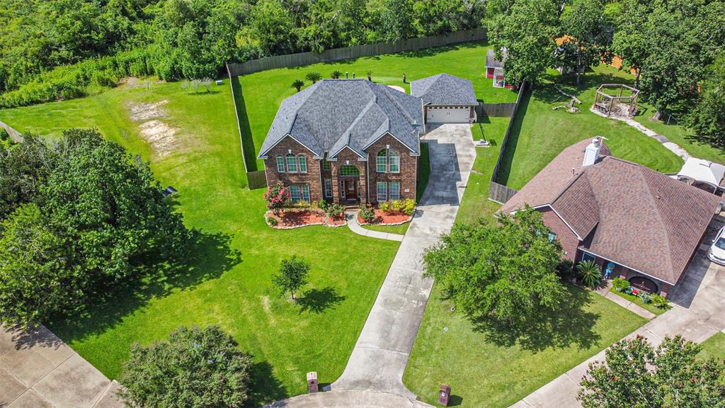8003 Dogwood Court