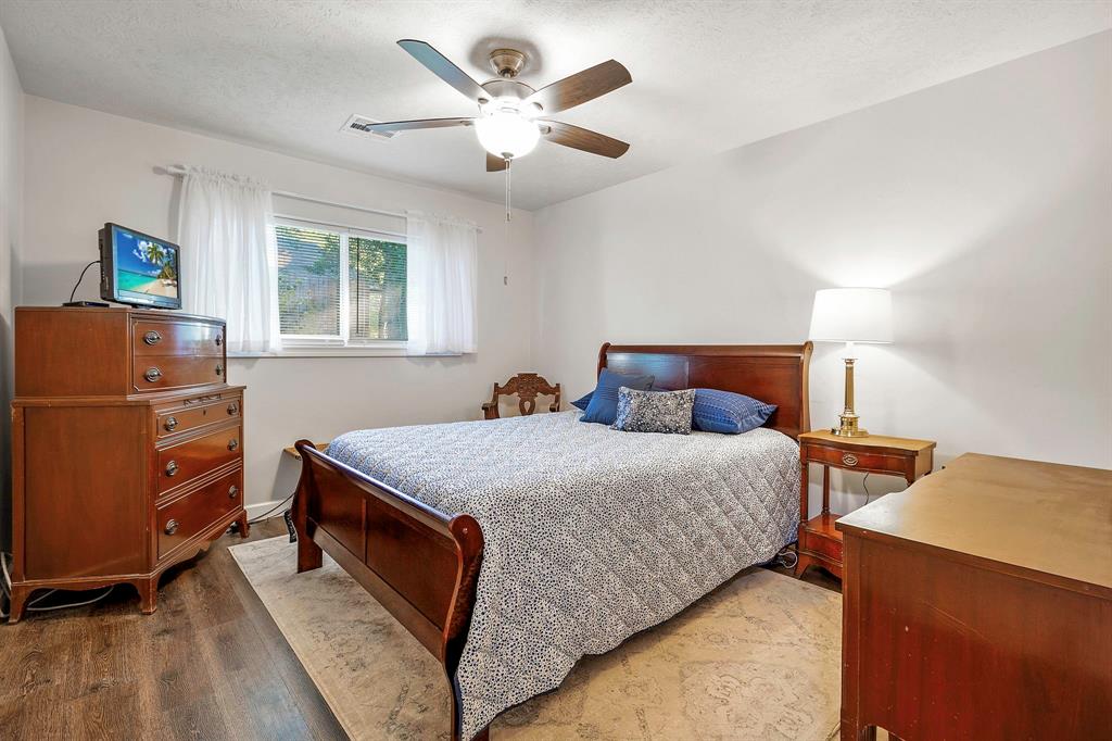 403 E Lake Drive, Livingston, Texas image 12