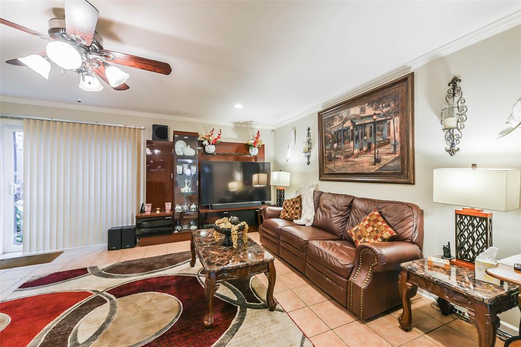 11863 Algonquin Drive, Houston, Texas image 12