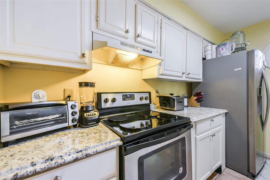 11863 Algonquin Drive, Houston, Texas image 15