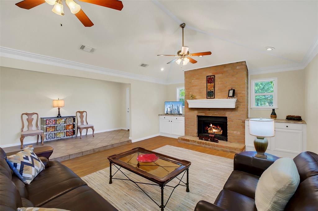 2810 Cottonwood Drive