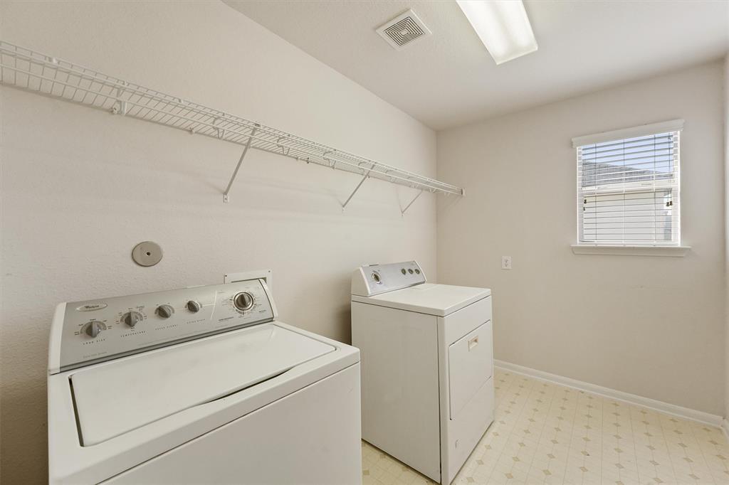 4722 Lunsford Hollow Lane, Friendswood, Texas image 13
