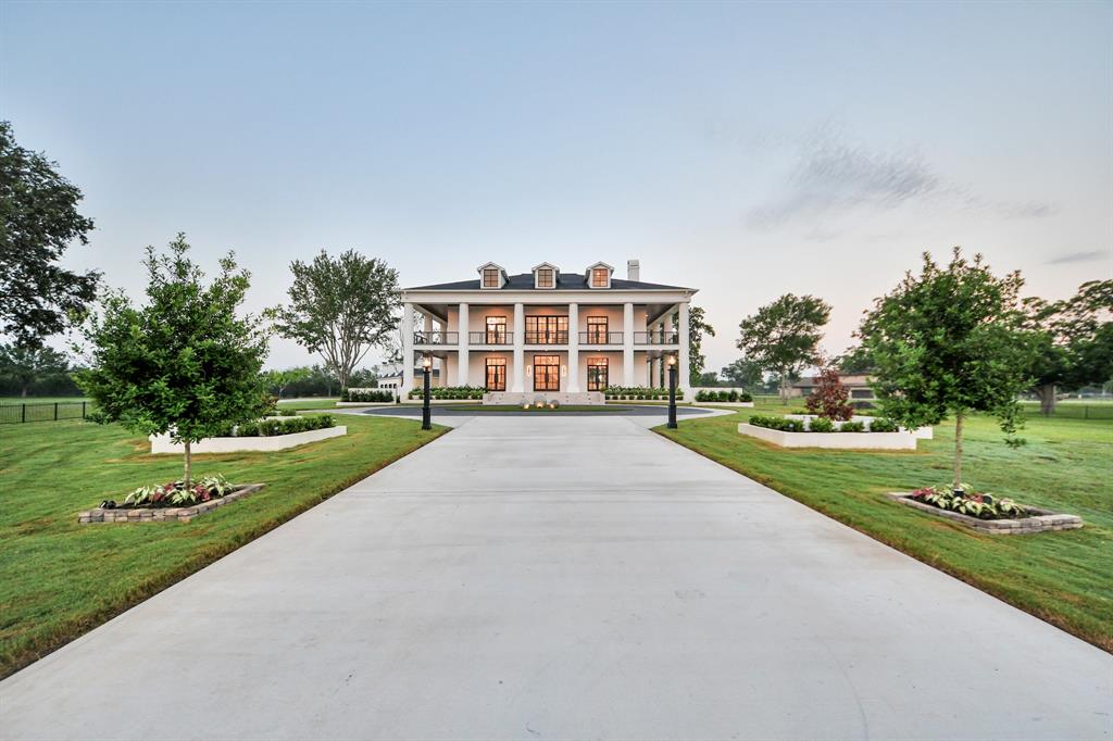 21 Sovereign Circle