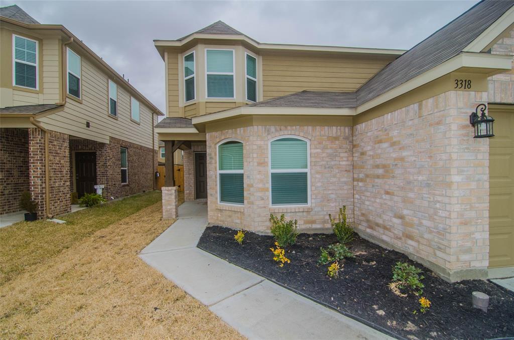 3318 Madison Elm Street