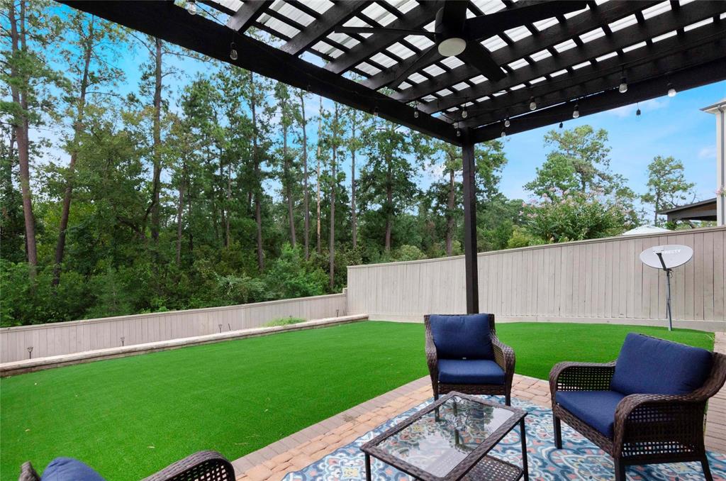 25214 Calhoun Creek Drive, Spring, Texas image 7