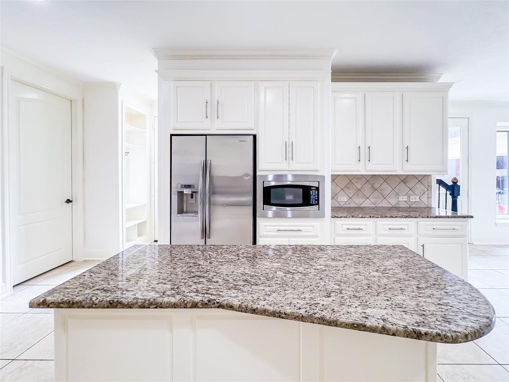 5302 Briarwick Meadow Lane, Sugar Land, Texas image 11