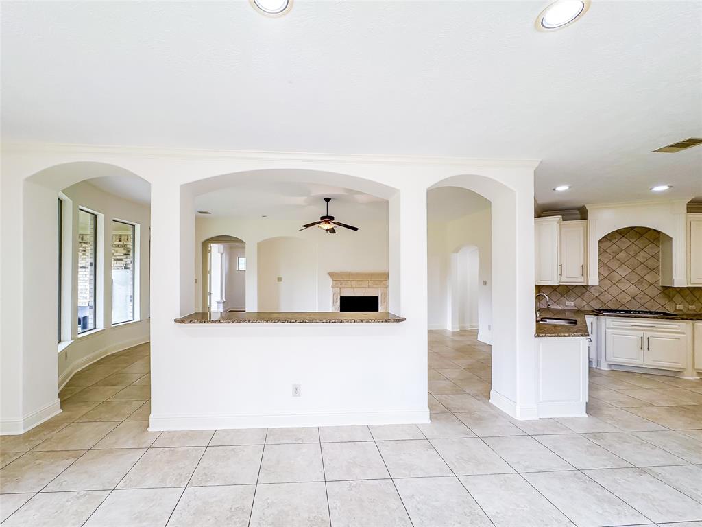 5302 Briarwick Meadow Lane, Sugar Land, Texas image 19
