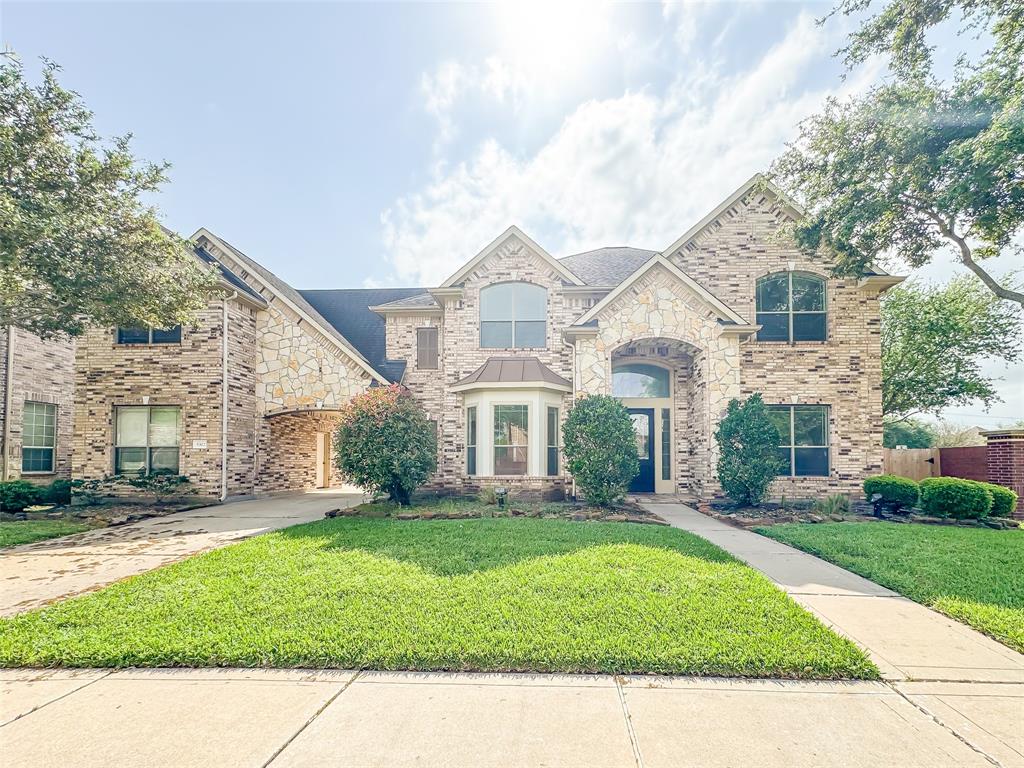 5302 Briarwick Meadow Lane, Sugar Land, Texas image 1