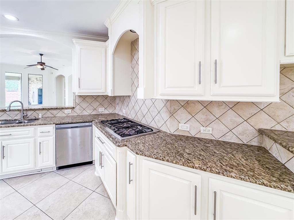 5302 Briarwick Meadow Lane, Sugar Land, Texas image 10