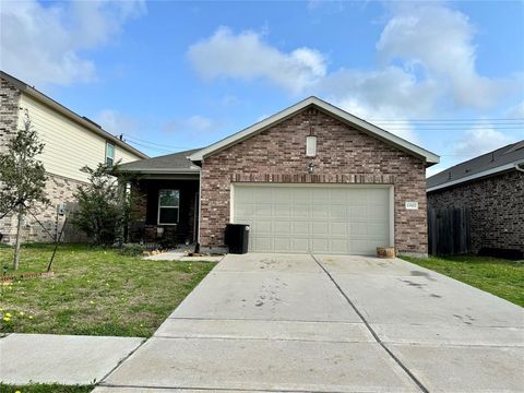 Single Family Residence in Houston TX 13507 Treshill Court.jpg