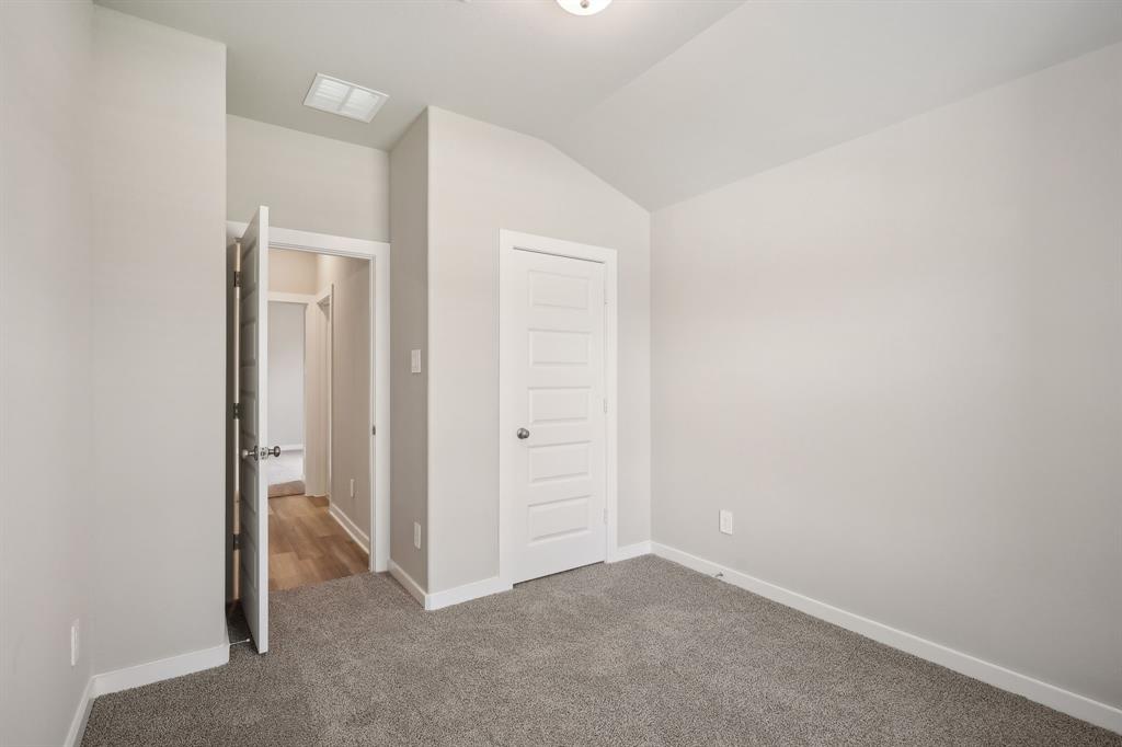 5030 Magnolia Springs Drive, Pearland, Texas image 14