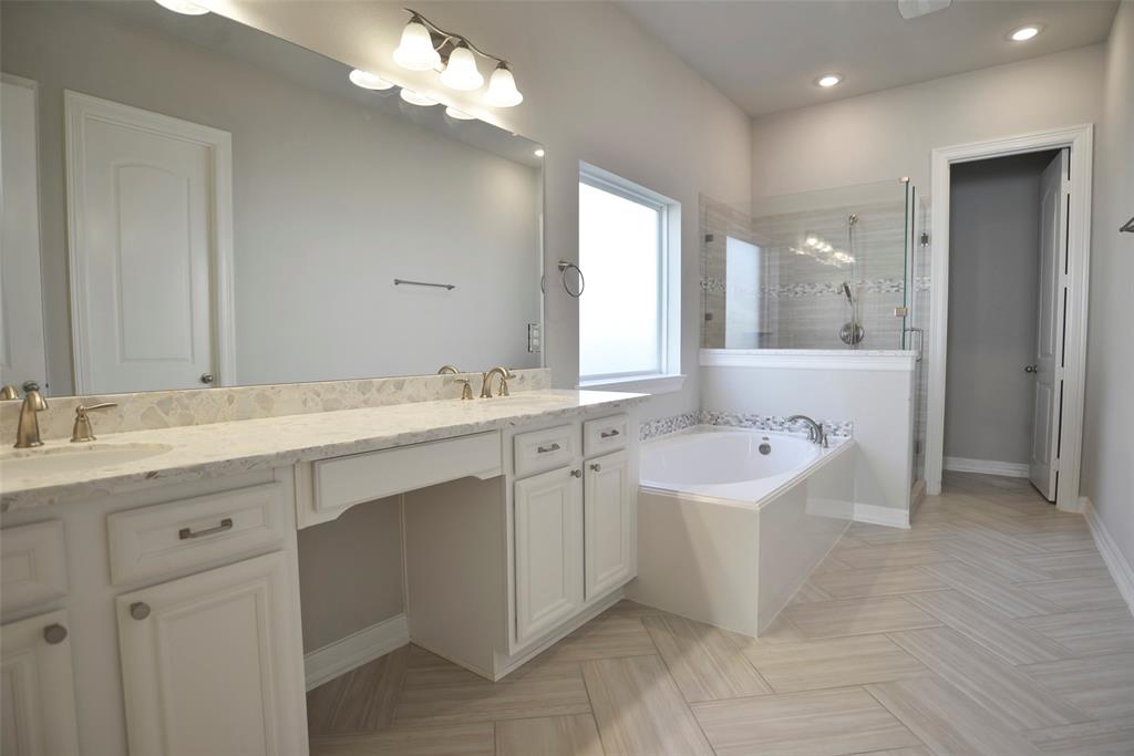 1461 Lake Mija Court, Seabrook, Texas image 18