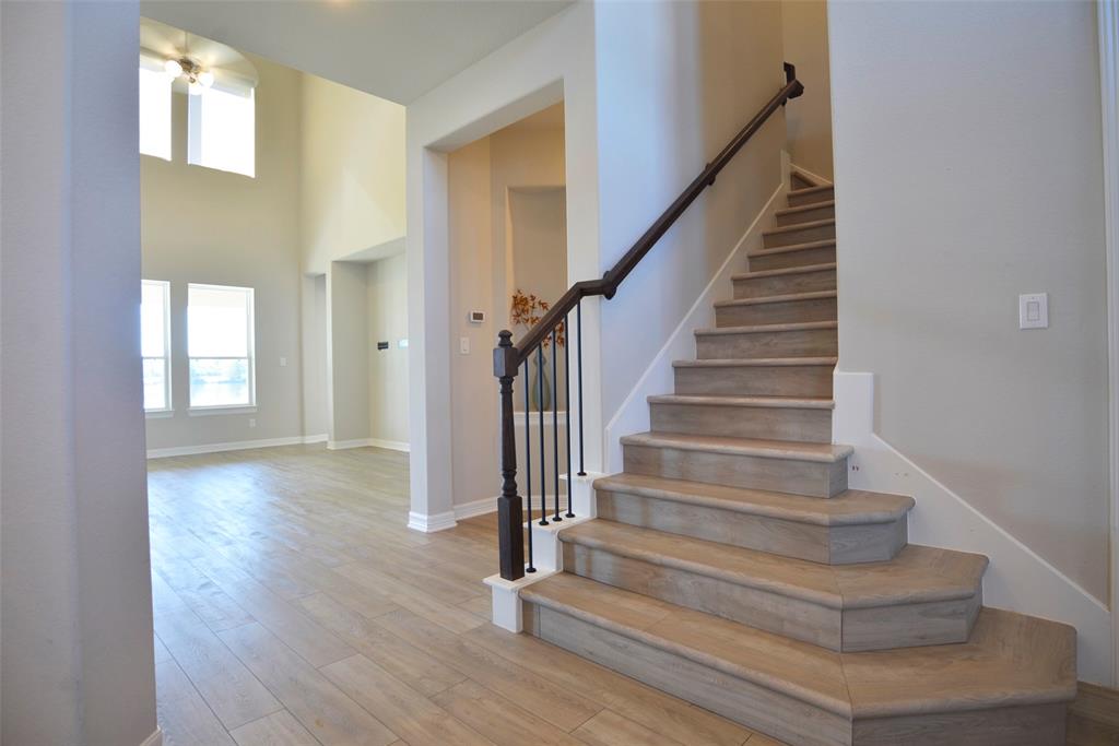 1461 Lake Mija Court, Seabrook, Texas image 3