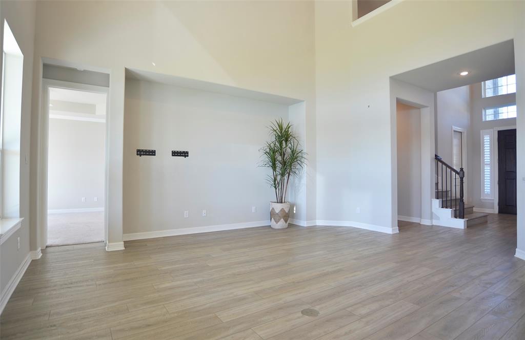 1461 Lake Mija Court, Seabrook, Texas image 8