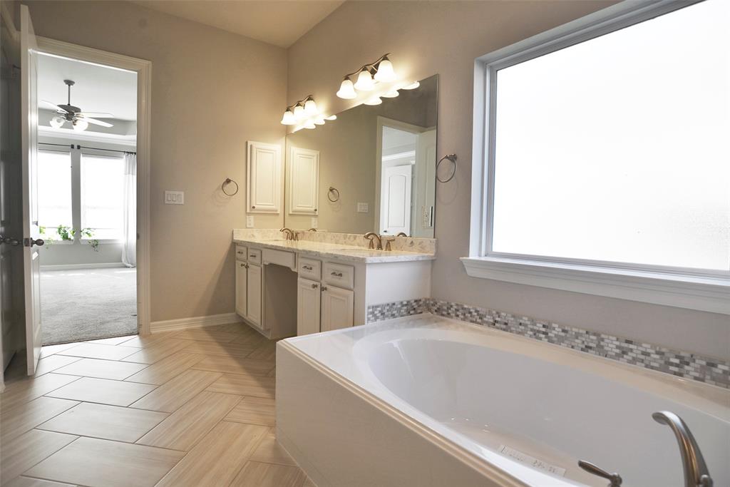 1461 Lake Mija Court, Seabrook, Texas image 20