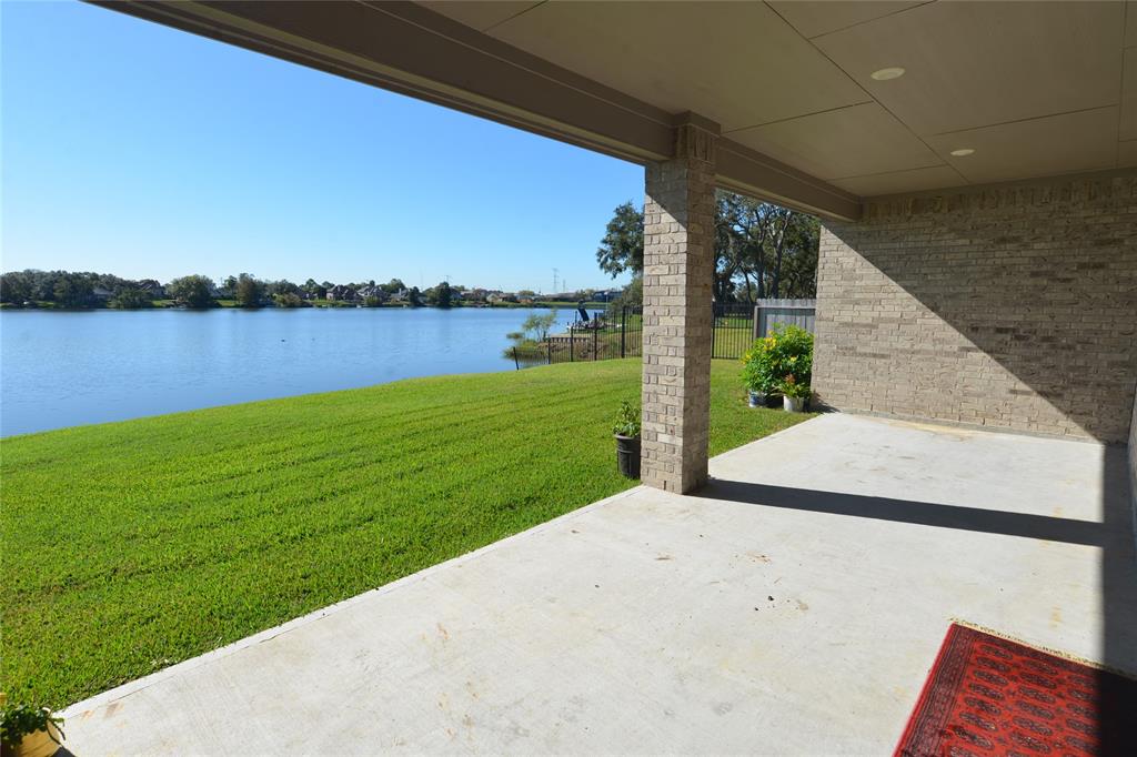 1461 Lake Mija Court, Seabrook, Texas image 31