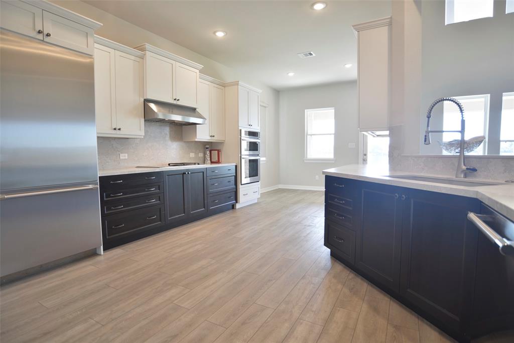 1461 Lake Mija Court, Seabrook, Texas image 10